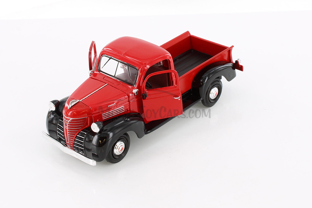 Showcasts 1941 Plymouth Pickup Truck Diecast Car Set - Box of 4 1/24 Scale Diecast Model Cars, Assorted Colors
