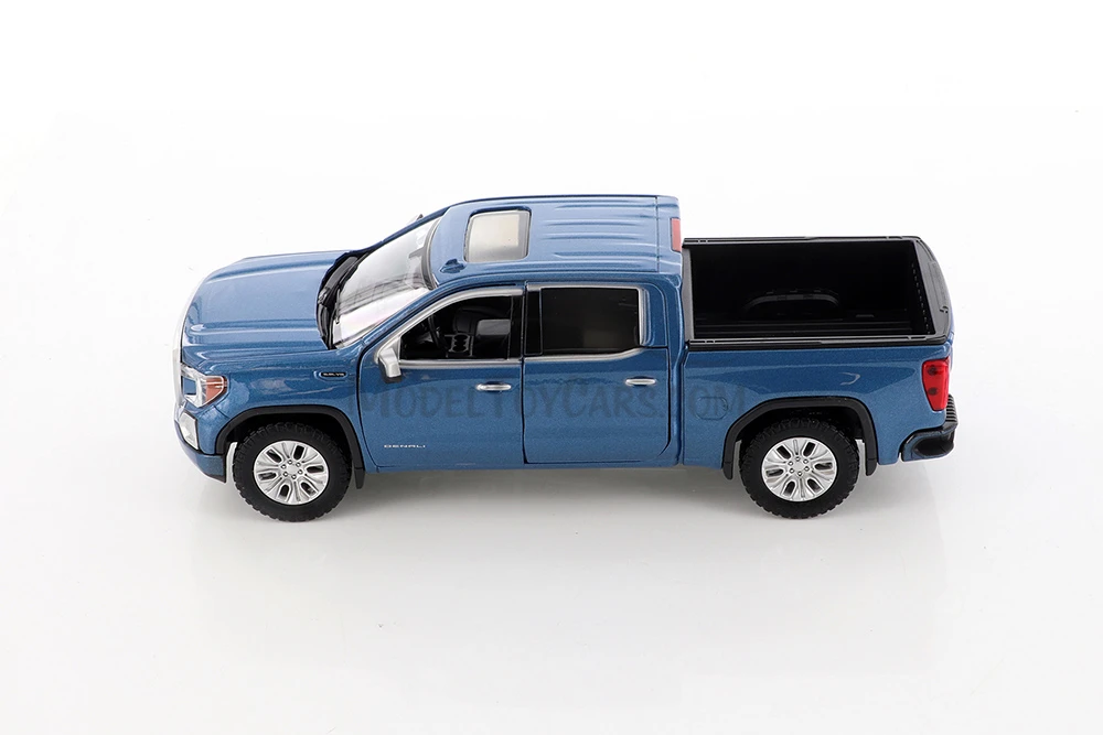 Showcasts 2019 GMC Sierra 1500 Denali Crew Cab Pickup Truck Diecast Car Set - Box of 4 1/27 Scale Diecast Model Cars, Assorted Colors