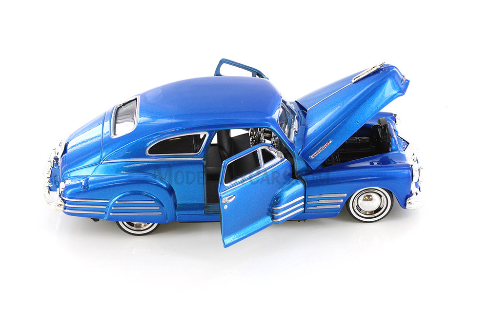 1948 Chevy Aerosedan Fleetline, Blue - Showcasts 77266BU - 1/24 Scale Diecast Model Toy Car