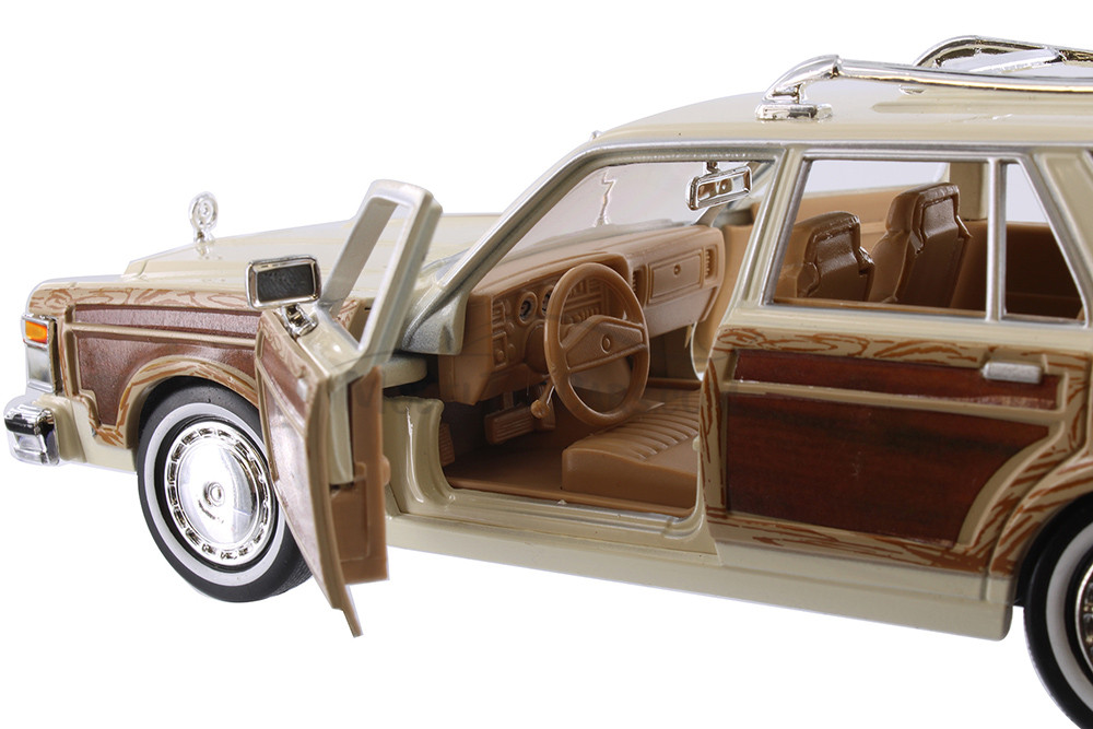 1979 Chrysler LeBaron Town & Country Wagon, Cream - Showcasts 77331CM - 1/24 Scale Diecast Car