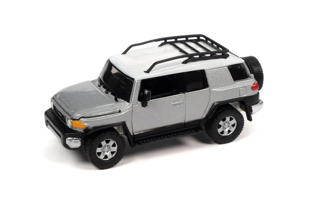 2007 Toyota FJ Cruiser, Silver - Johnny Lightning JLSP278/24A - 1/64 Scale Diecast Model Toy Car