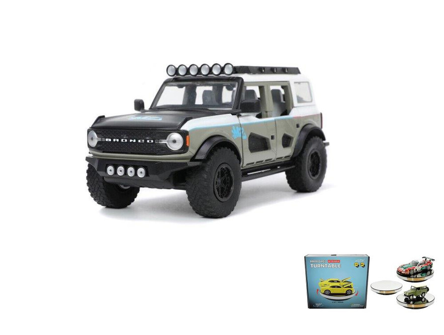 Diecast Car w/Display Turntable - 2021 Ford Bronco, Gray - Jada Toys 33299 - 1/24 Scale Diecast Car