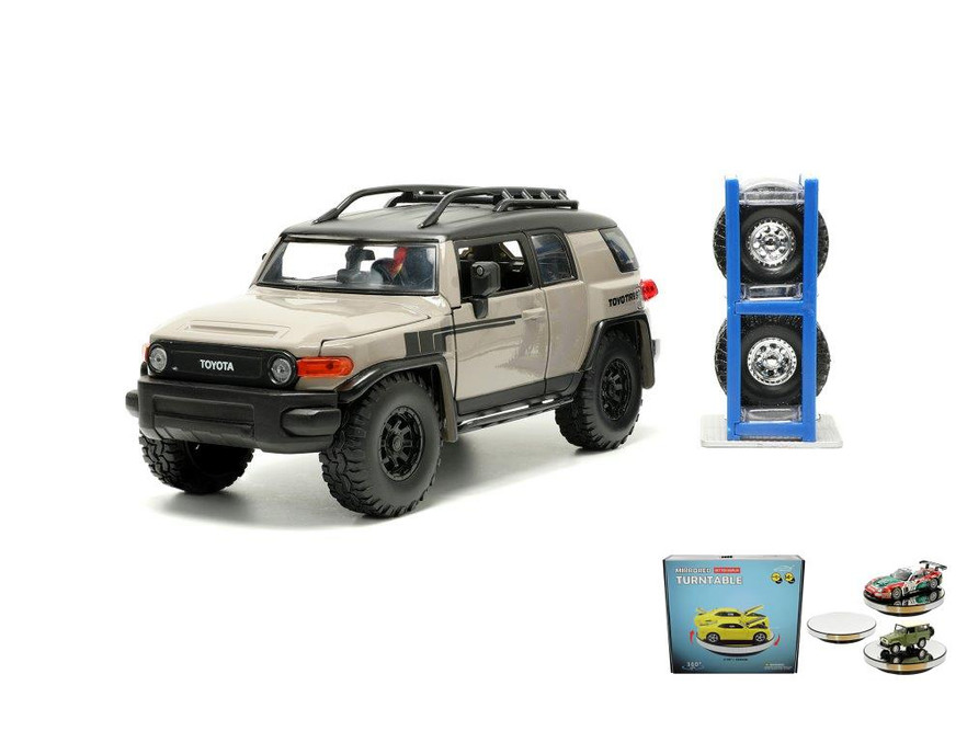 Diecast Car w/Display Turntable - Toyota FJ Cruiser w/ Roof Rack - 1/24 scale Diecast Car