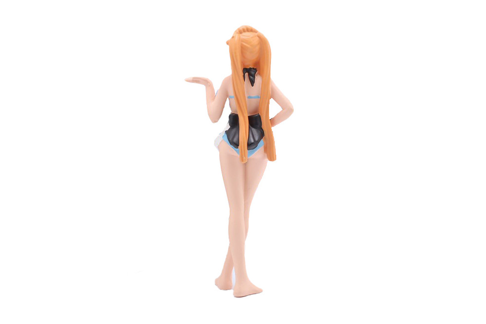 Cosplay Girls Figure 2, White - American Diorama AD-18302 - 1/18 Scale Figurine - Diorama Accessory
