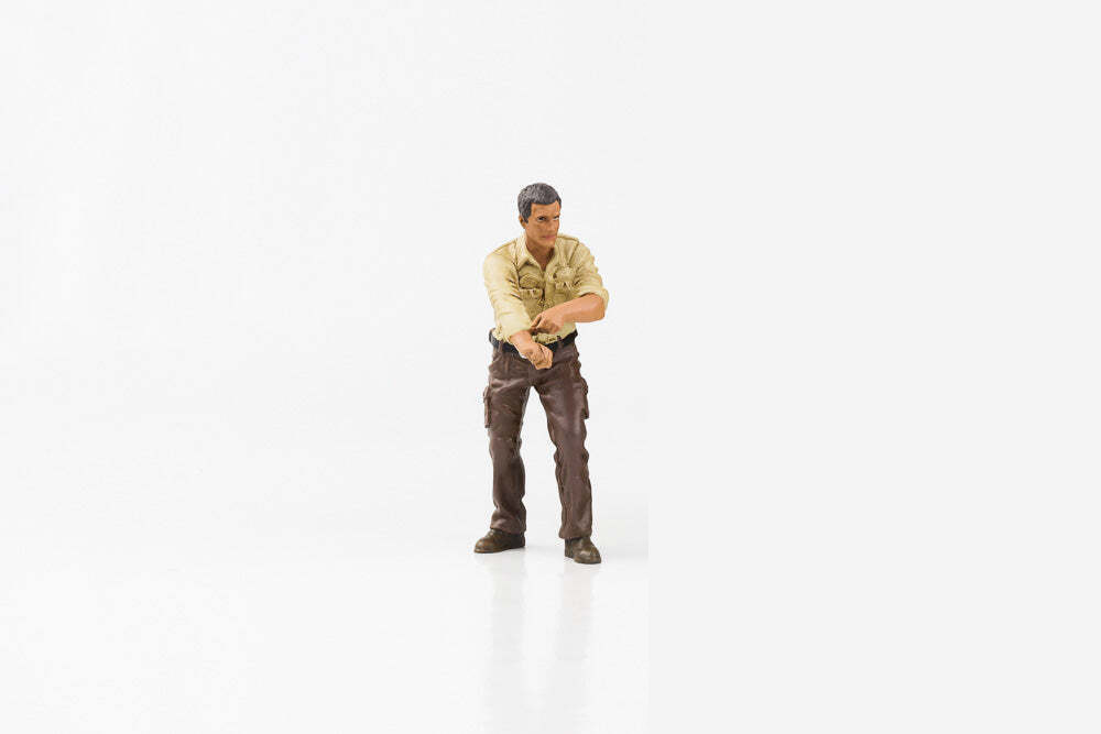 4x4 Mechanic Figure 3, Beige w/Brown - American Diorama AD-18013 - 1/18 Scale Figurine - Accessory