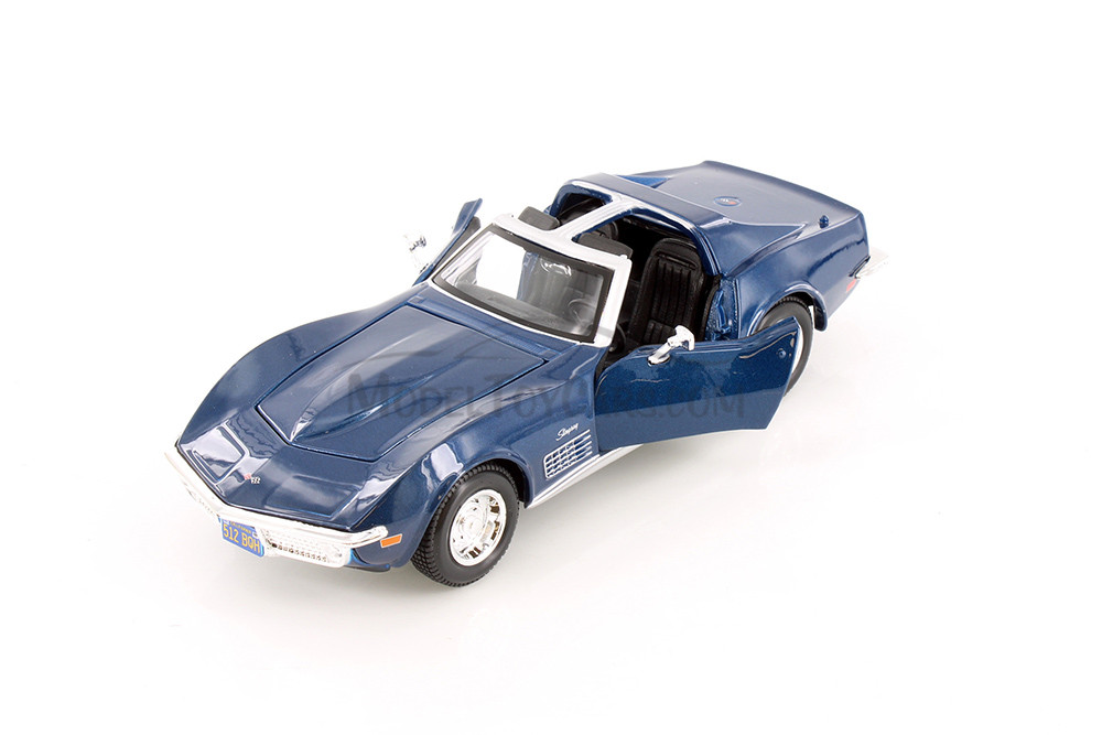 1970 Chevy Corvette T-Top, Blue & Red, Showcasts 37202 - 1/24 Scale Set of 4 Diecast Model Toy Cars