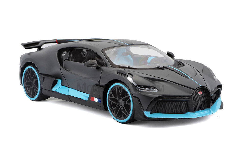 Bugatti DIVO Hardtop, Black w/Blue Accents - Showcasts 38526BU - 1/24 Scale Diecast Model Toy Car