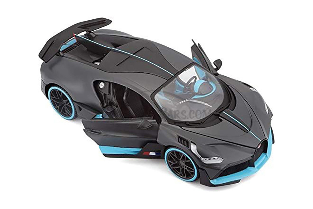 Bugatti DIVO Hardtop, Black w/Blue Accents - Showcasts 38526BU - 1/24 Scale Diecast Model Toy Car