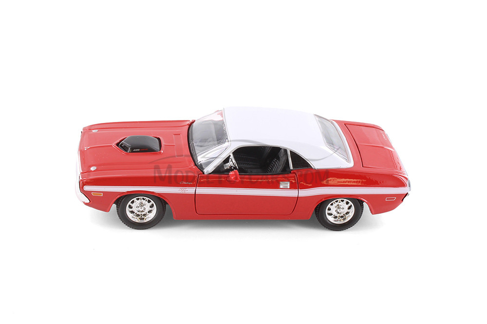 1970 Dodge Challenger R/T Coupe Soft Top, Red, Showcasts 37263 - 1/24 Scale Set of 4 Model Toy Cars