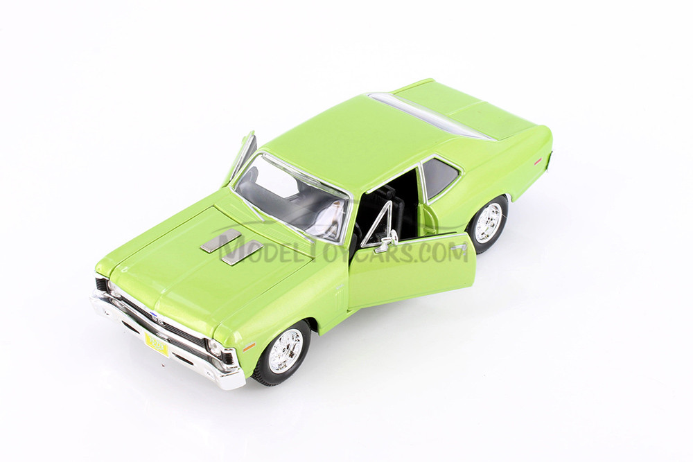 1970 Chevy Nova SS Hardtop, Blue & Green - Showcasts 37262 - 1/24 Scale Set of 4 Diecast Model Cars