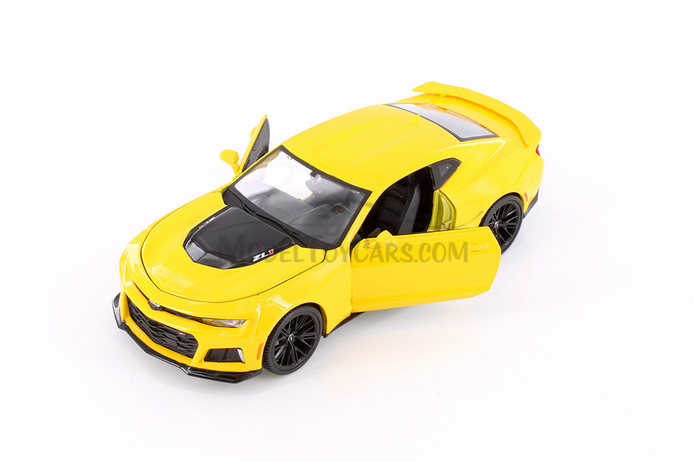 2017 Chevy Camaro ZL1 Hardtop, Blue & Yellow - Showcasts 37512 - 1/24 Scale Set of 4 Model Toy Cars