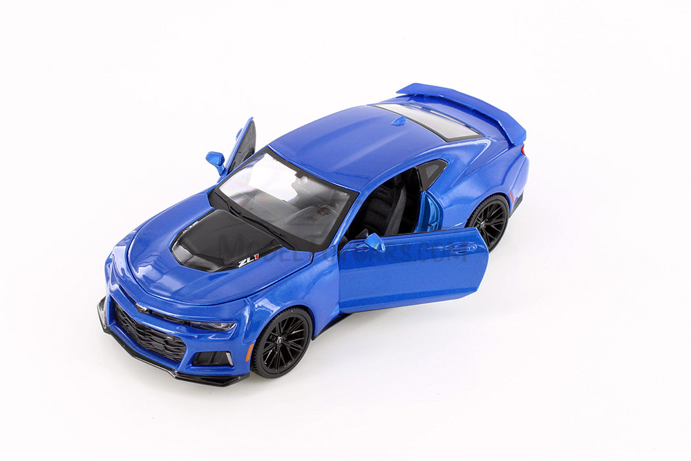 2017 Chevy Camaro ZL1 Hardtop, Blue & Yellow - Showcasts 37512 - 1/24 Scale Set of 4 Model Toy Cars