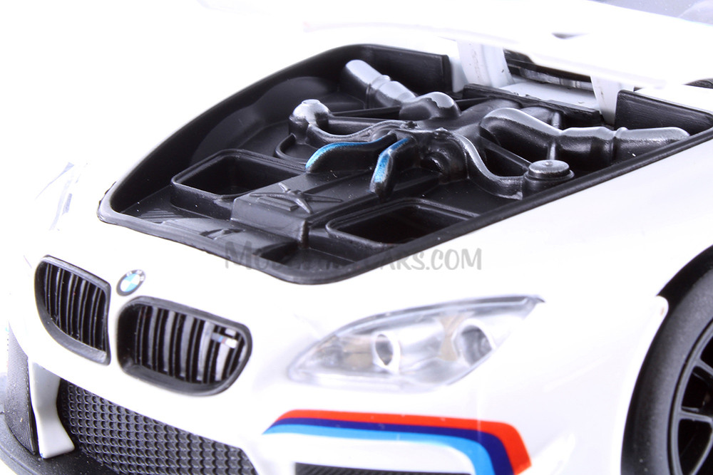 BMW M6 GT3 #1, White - Showcasts 68255W - 1/24 Scale Diecast Model Toy Car