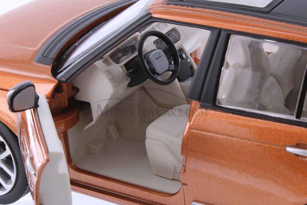 Land Rover Range Rover, Orange - Showcasts 68263OR - 1/26 Scale