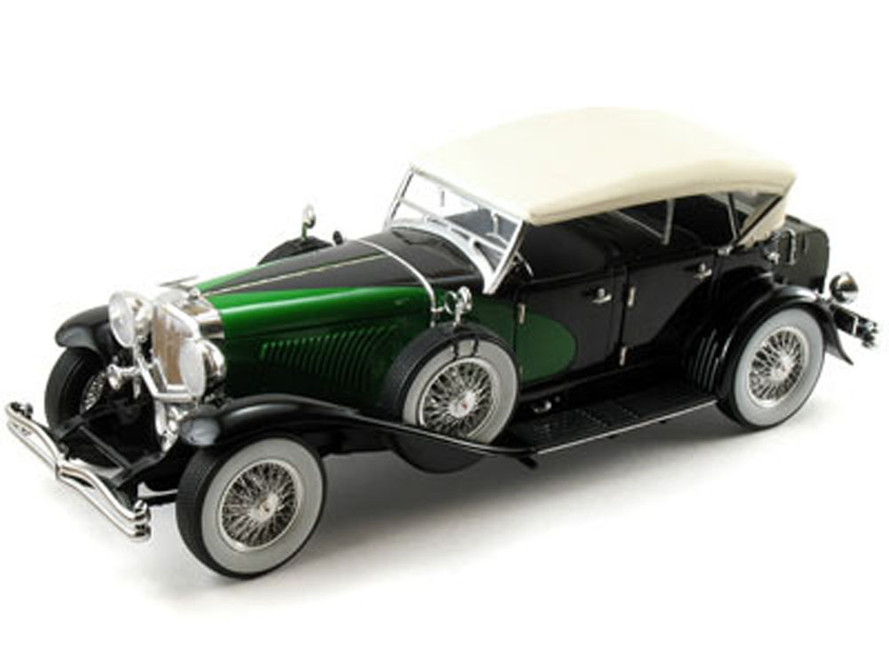 1934 Duesenberg, Black - Signature Models 18110 - 1/18 Scale Diecast Model Toy Car