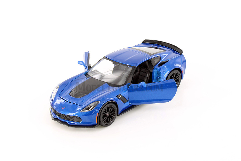 2015 Chevy Corvette Z06 Hardtop, Blue - Showcasts 38133BU - 1/24 Scale Diecast Model Toy Car