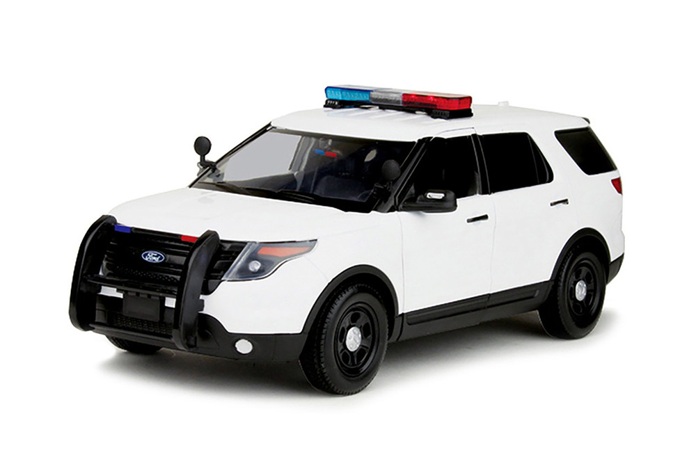 2015 Ford PI Utility Interceptor Police Car Plain, White - Showcasts 73541 - 1/18 Scale Diecast Car