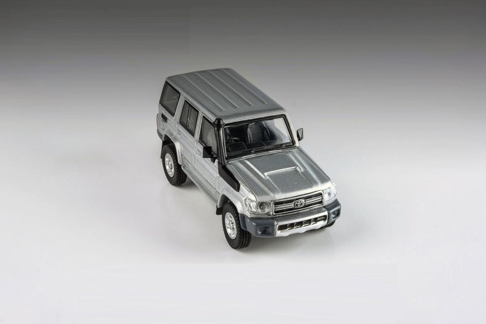 Toyota Land Cruiser LC76, Silver Pearl - Paragon PA55312SV - 1/64 scale Diecast Model Toy Car