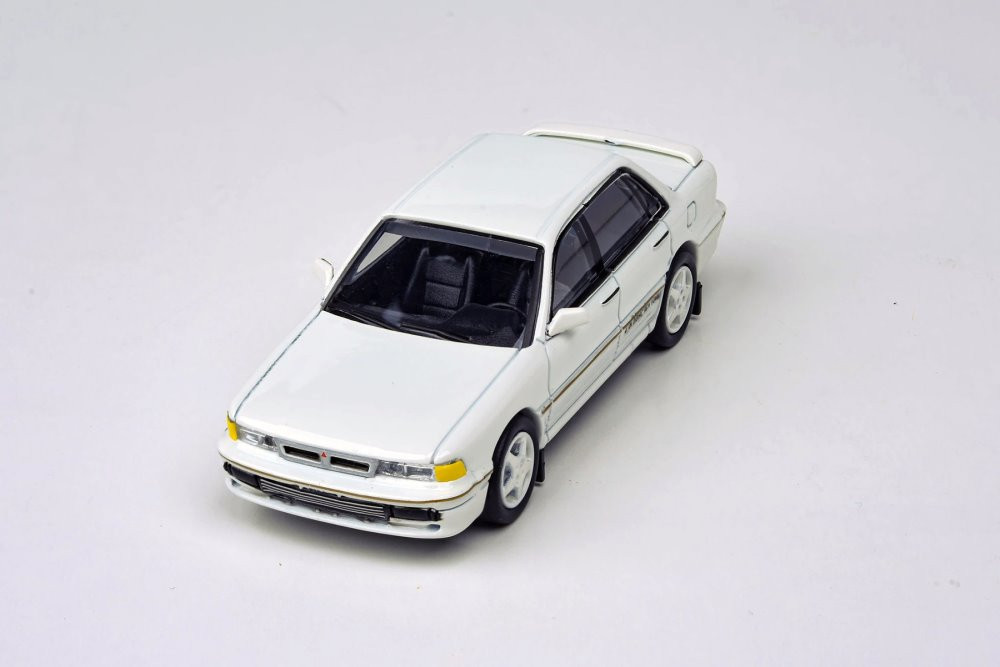 Mitsubishi Galant VR-4 LHD, Sophia White - Paragon PA55106W - 1/64 scale Diecast Model Toy Car