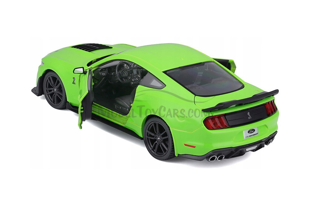 2020 Ford Mustang Shelby GT500 Hardtop, Green, Showcasts 38532GN - 1/24 Scale Diecast Model Toy Car