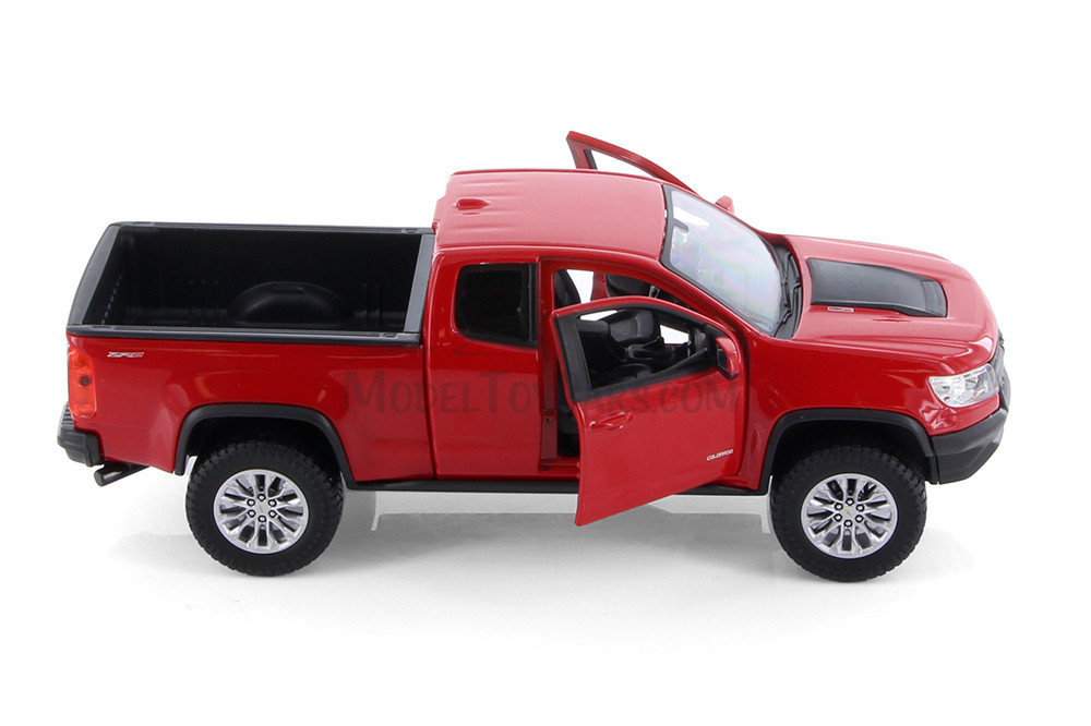 2017 Chevy Colorado ZR2 Pickup Truck, Red & White, Showcasts 37517 - 1/27 Scale Set of 4 Model Cars