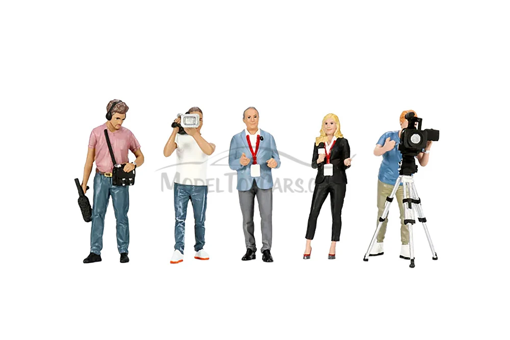 On Air Figure 1, Show Interviewer, Black - Showcasts AD-24401 - 1/24 Scale Diorama Figurine