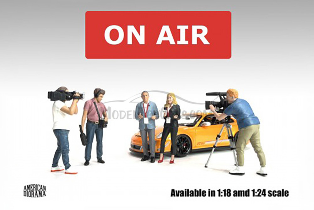 On Air Figure 1, Show Interviewer, Black - Showcasts AD-24401 - 1/24 Scale Diorama Figurine
