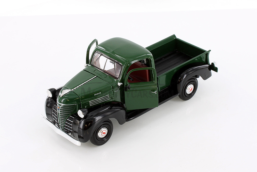 1941 Plymouth Pickup, Green - Showcasts 77278GN - 1/24 Scale Diecast Model Toy Car