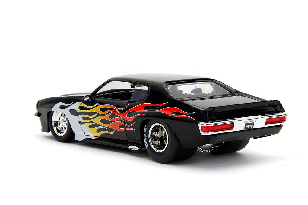 1971 Pontiac GTO Judge Hardtop, Black w/Flames - Jada Toys 35022 - 1/24 Scale Diecast Model Toy Car