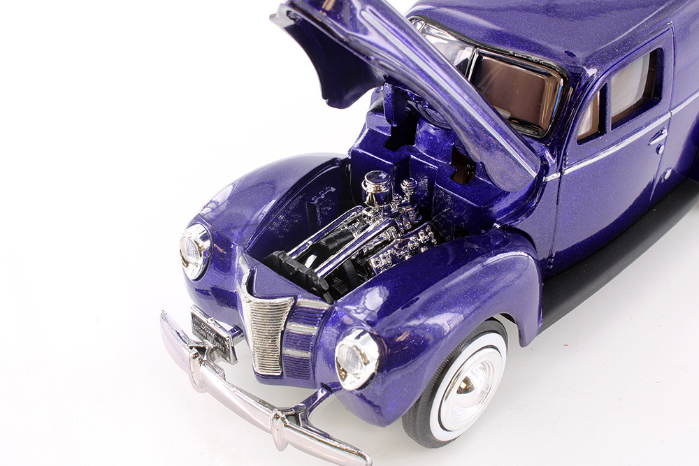 1940 Ford Sedan Delivery, Purple - Showcasts 77250D - 1/24 Scale