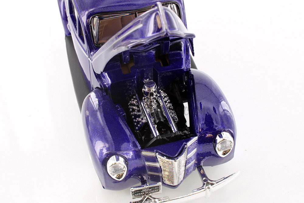 Miniature Brooklin 1/43 - 1940 Ford Sedan Delivery 'Weeties' Rouge, Limitée 1/750