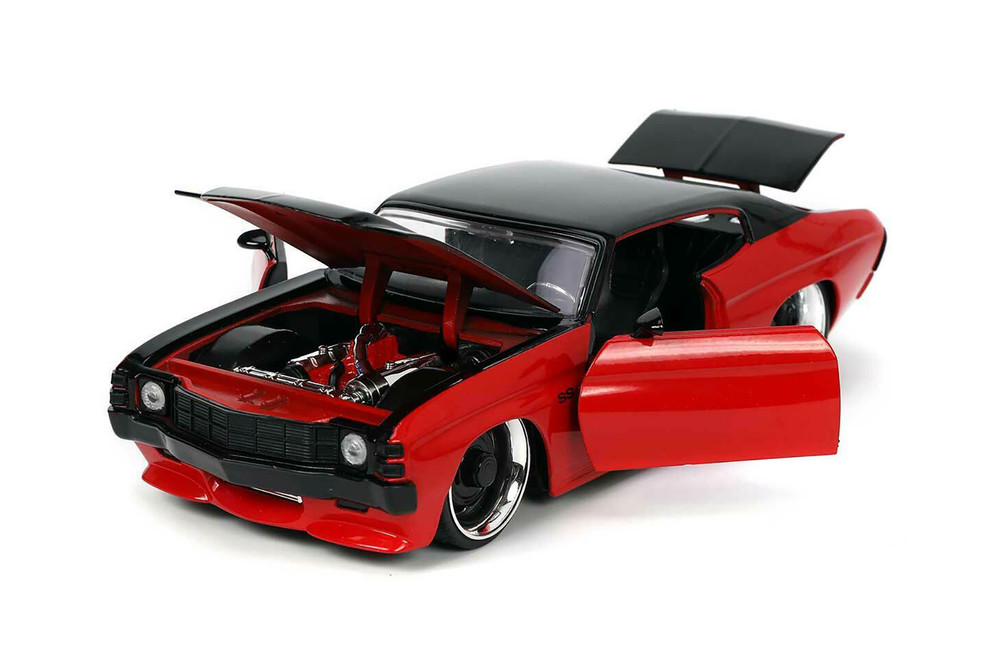 1971 Chevy Chevelle SS, Red and Black - Jada Toys 33041/4 - 1/24 scale Diecast Model Car