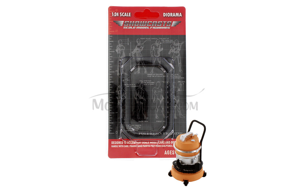 Detail Masters Figure 6 - Wet/Dry Vac, Chrome/ Orange - Showcasts AD-24606 - 1/24 Scale Diorama Figurine