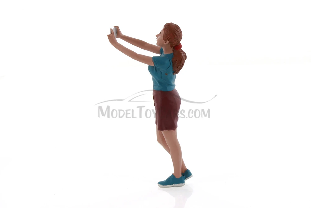 Figure 18 Series 1 #702, Blue /Brown - Showcasts AD-18702 - 1/18 Scale Diorama Figurine