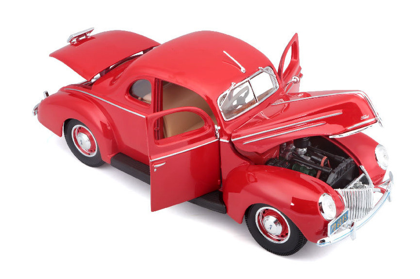 1939 Ford Deluxe Hardtop, Tudor Red - Maisto 31180R - 1/18 Scale