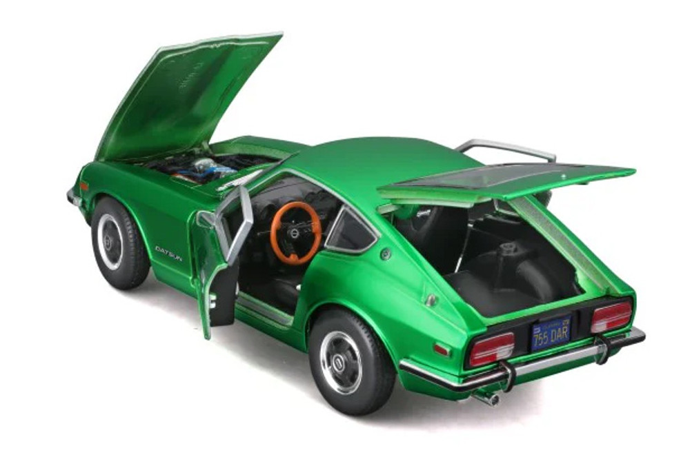 1971 Datsun 2400z Hardtop, Green - Maisto 31170GN - 1/18 Scale Diecast Model Toy Car