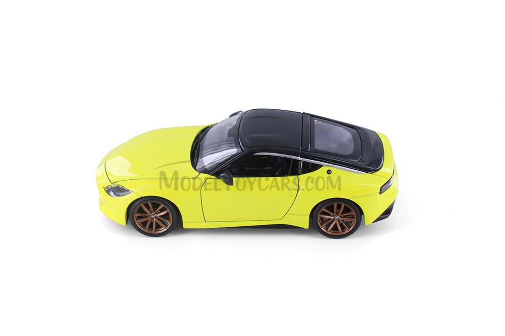 2023 Nissan Z, Yellow w/Black Roof - Showcasts 37904 - 1/24 Scale Diecast Model Toy Car (1 Car, No Box)