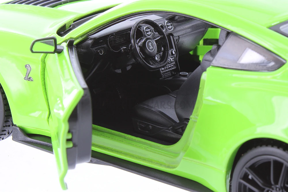 2020 Ford Mustang Shelby GT500 Hardtop, Green - Showcasts 37532 - 1/24 Scale Diecast Model Toy Car