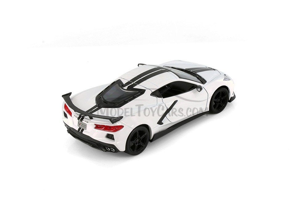 2020 Chevy Corvette Stingray Coupe, White - Showcasts 37534 - 1/24 Scale Diecast Model Toy Car (1 Car, No Box)