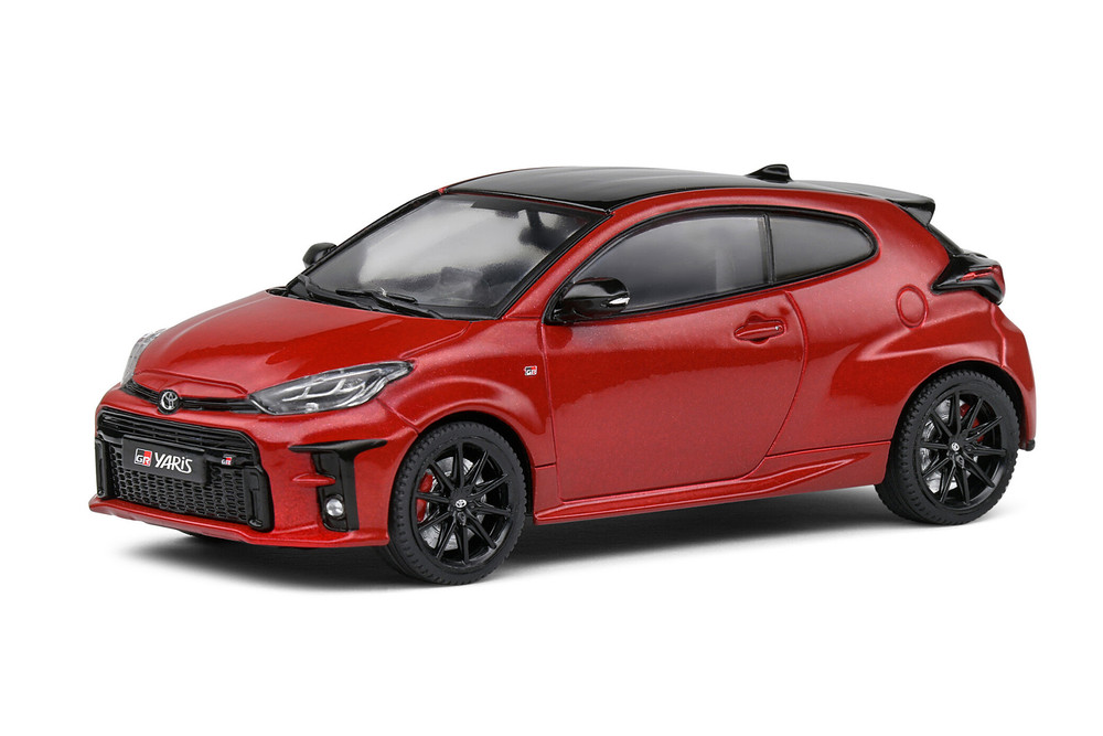 トヨタ GR YARIS カラーサンプル　レッド 2020 Toyota Yaris GR 1.6l Turbo, Karmina Red - Solido S4311102 - 1