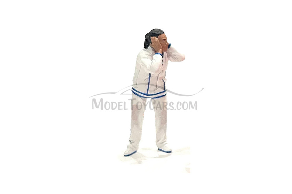 Figure 24 Series 2 Figure 6, White - Showcasts AD-24906 - 1/24 Scale Resin Diorama Figurine