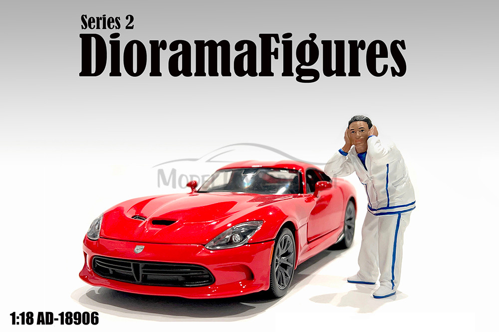 Figure 18 Series 2 Figure 6, White - Showcasts AD-18906 - 1/18 Scale Resin Diorama Figurine