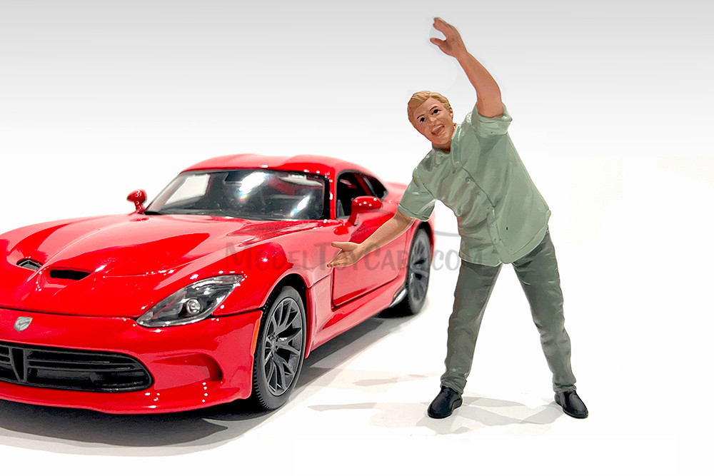 Figure 24 Series 2 Figure 5, Green - Showcasts AD-24905 - 1/24 Scale Resin Diorama Figurine