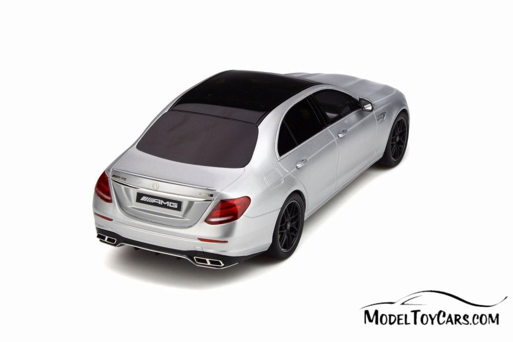 Mercedes-Benz AMG E63 セダン ミニカー1/18 Mercedes-Benz AMG E63 セダン ミニカー1/18 - メルカリ