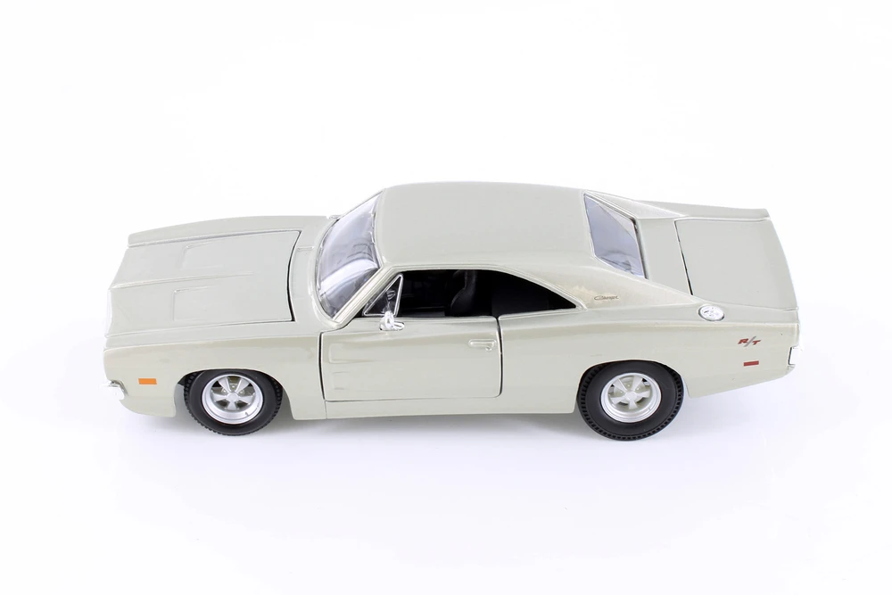 1969 Dodge Charger R/T Hardtop, Silver - Showcasts 38256SV - 1/25 Scale Diecast Model Toy Car