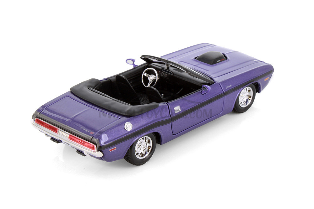 1970 Dodge Challenger R/T Convertible, Purple, Showcasts 38264PR