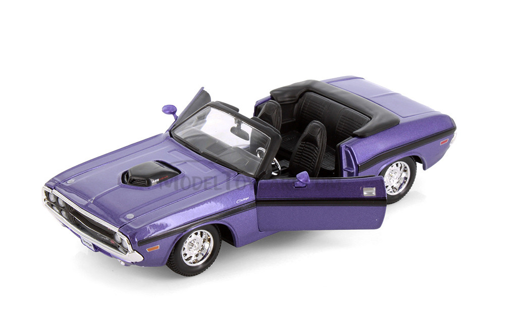Box of 4 1970 Dodge Challenger R/T Convertible, Purple, Showcasts