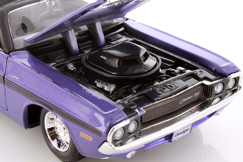 Box of 4 1970 Dodge Challenger R/T Convertible, Purple, Showcasts