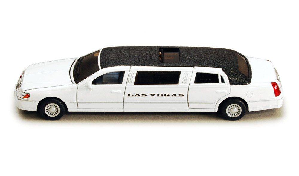 Las Vegas 1999 Lincoln Town Car Stretch Limousine, White, 7001WLV