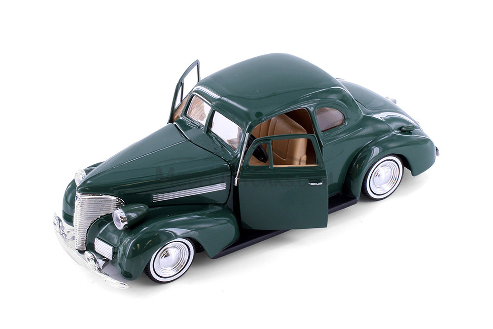 1939 Chevy® Coupe, Green - Showcasts® 77247GN - 1/24 Scale Diecast